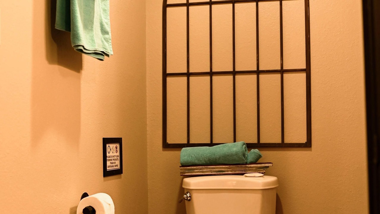 Photo of Bathroom in Uncertain