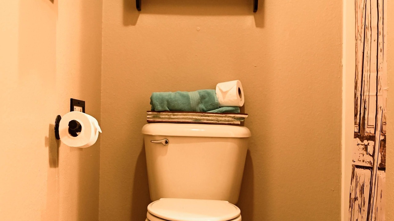 Photo of Bathroom in Uncertain