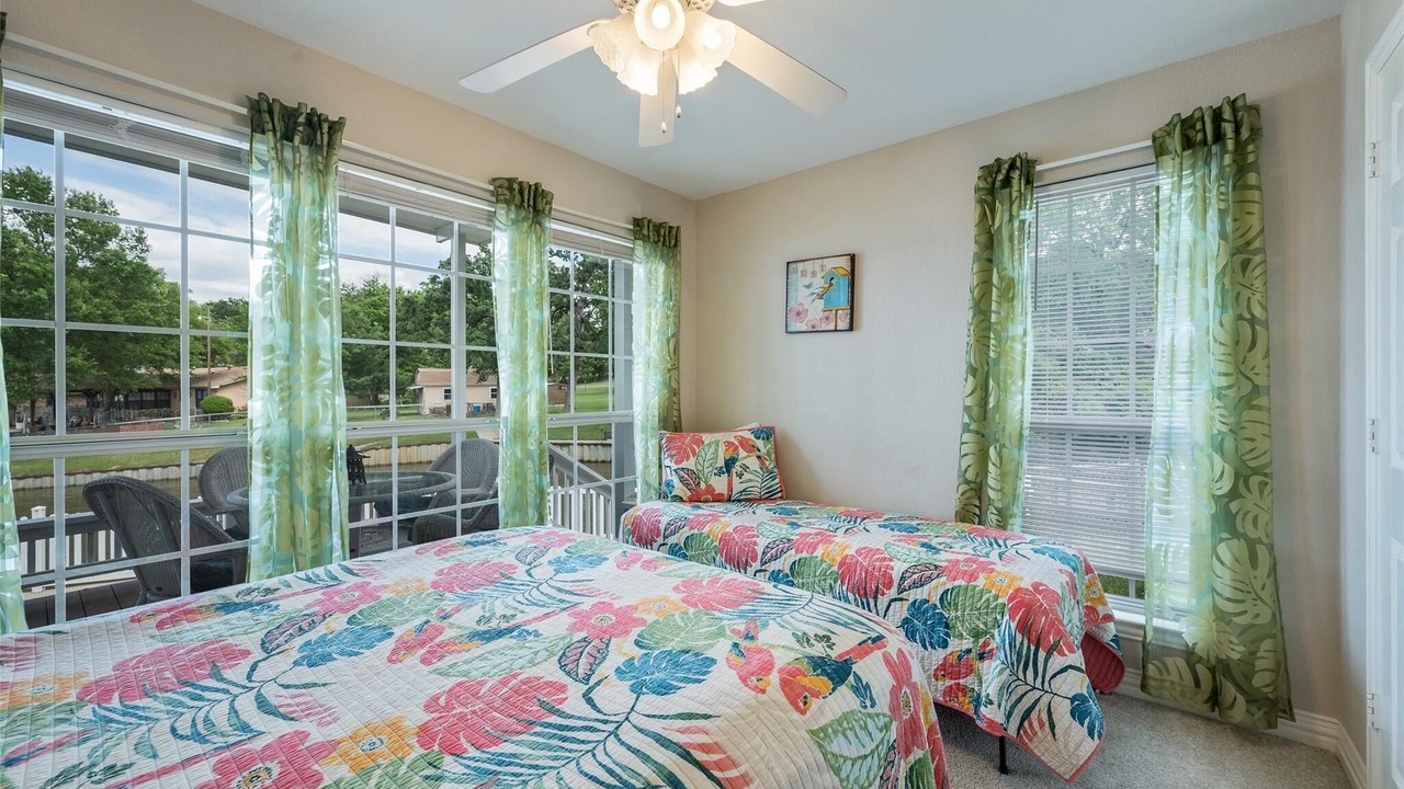 Photo of Bedroom in Tool
