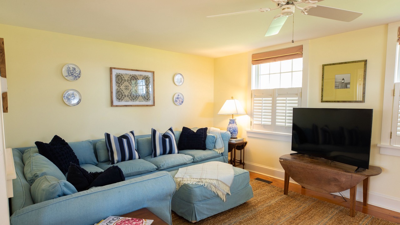 Photo of Livingroom in Skaneateles