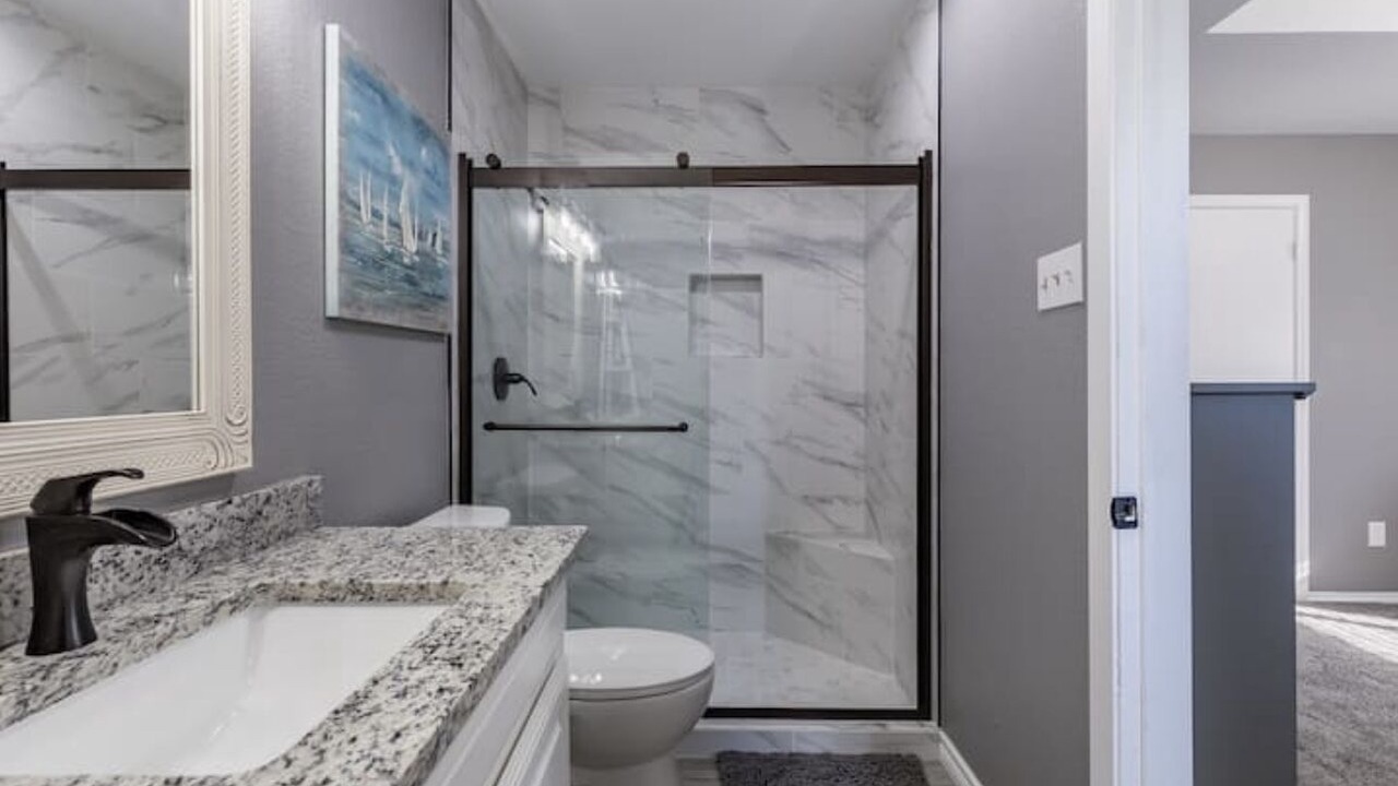 Photo of Bathroom in Red Oak