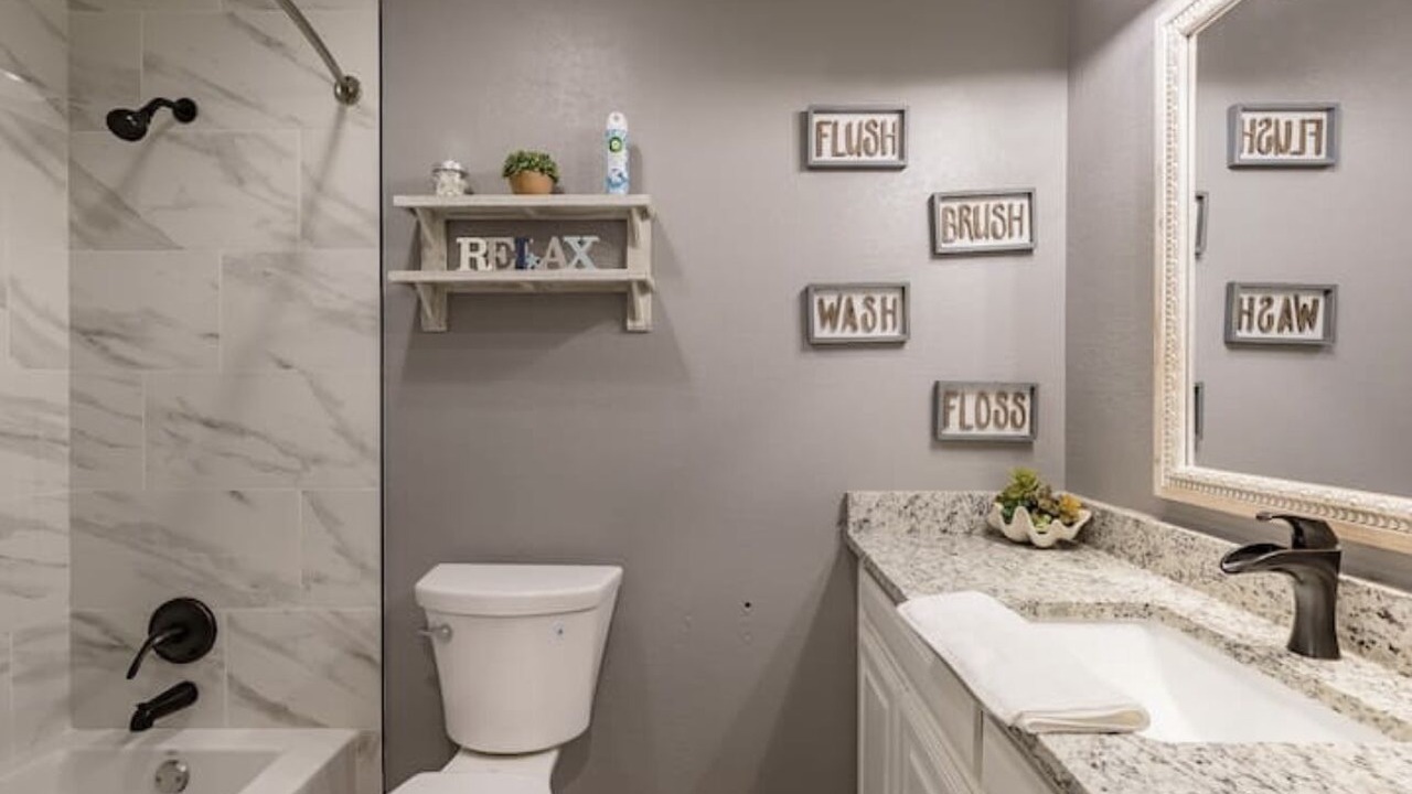 Photo of Bathroom in Red Oak