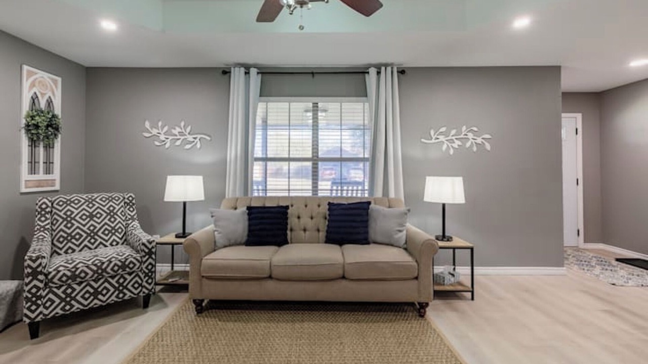 Photo of Livingroom in Red Oak