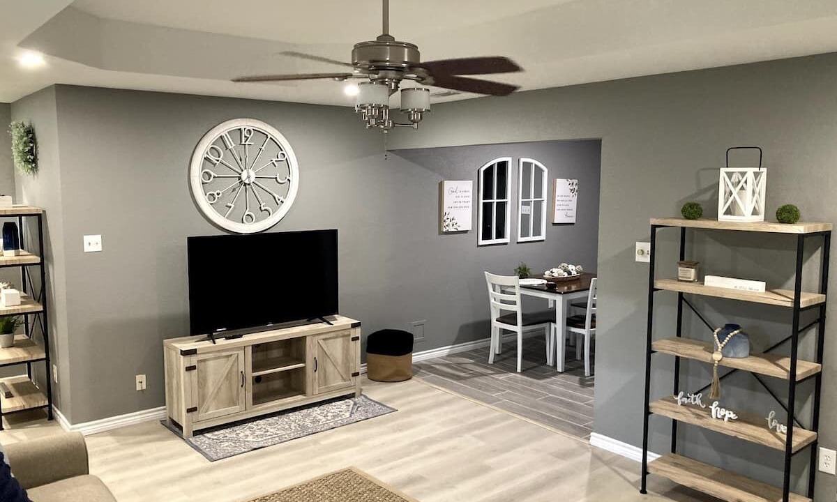 Photo of Livingroom in Red Oak