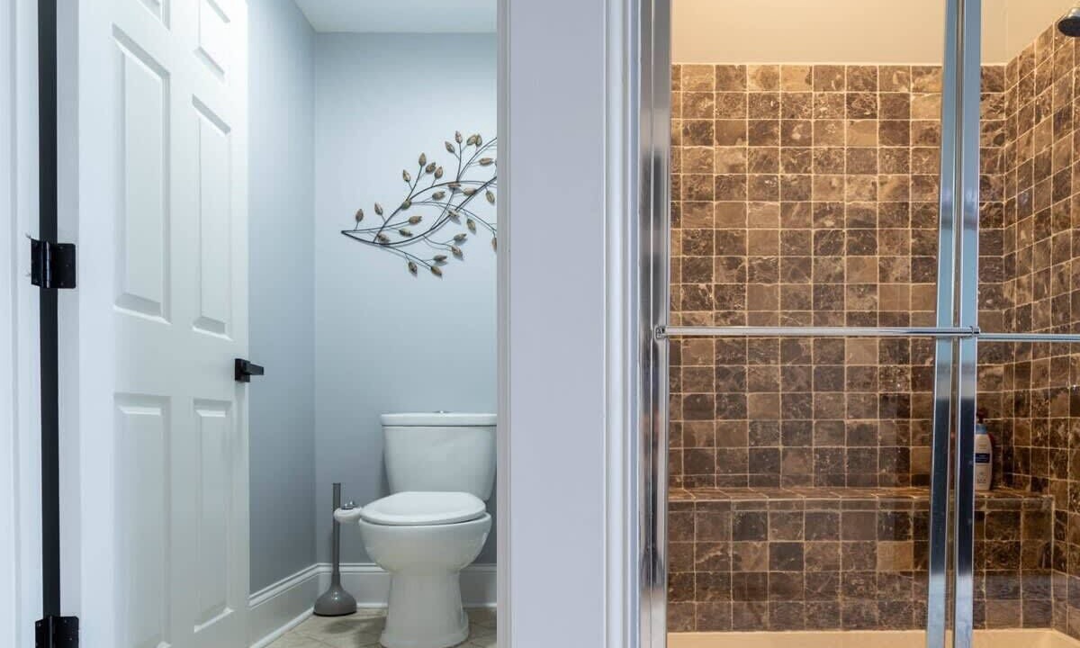 Photo of Bathroom in Lafayette Square