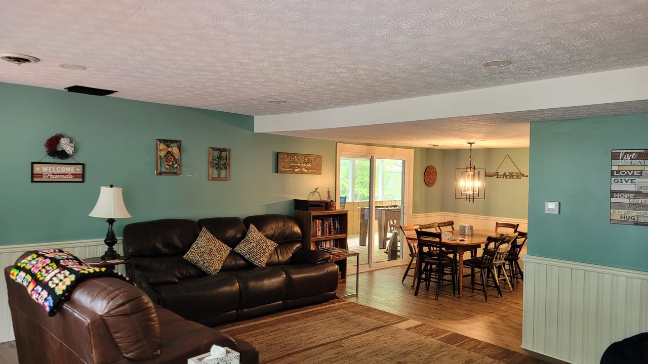Photo of Livingroom in Mayville