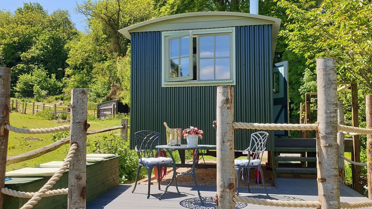 Photo of Others in Frampton