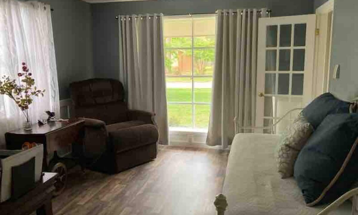 Photo of Livingroom in Savannah