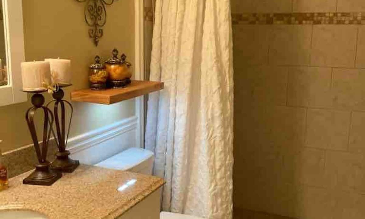 Photo of Bathroom in Savannah