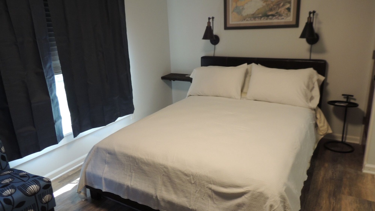 Photo of Bedroom in Port Clinton