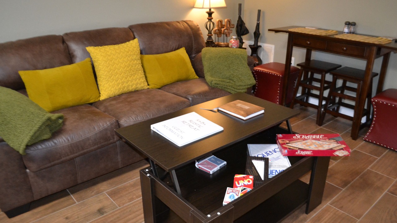 Photo of Livingroom in Whispering Hills