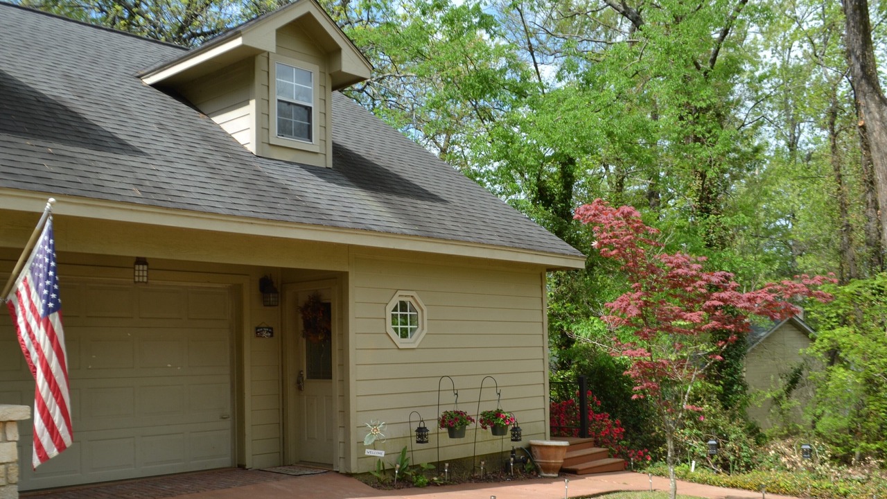 Photo of Outdoor in Whispering Hills