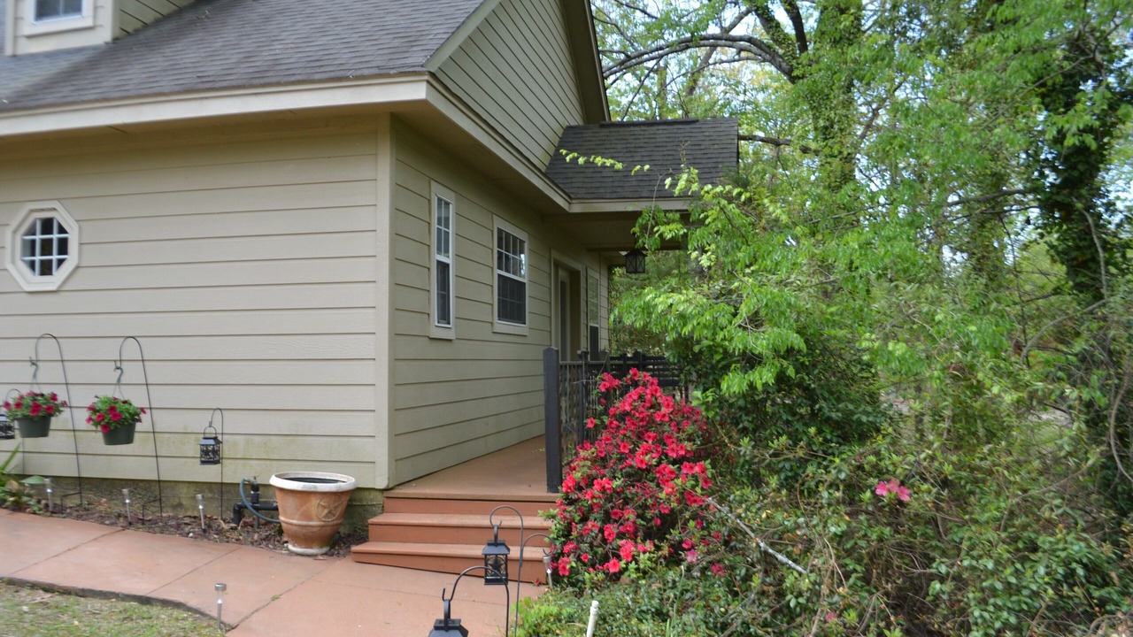 Photo of Outdoor in Whispering Hills