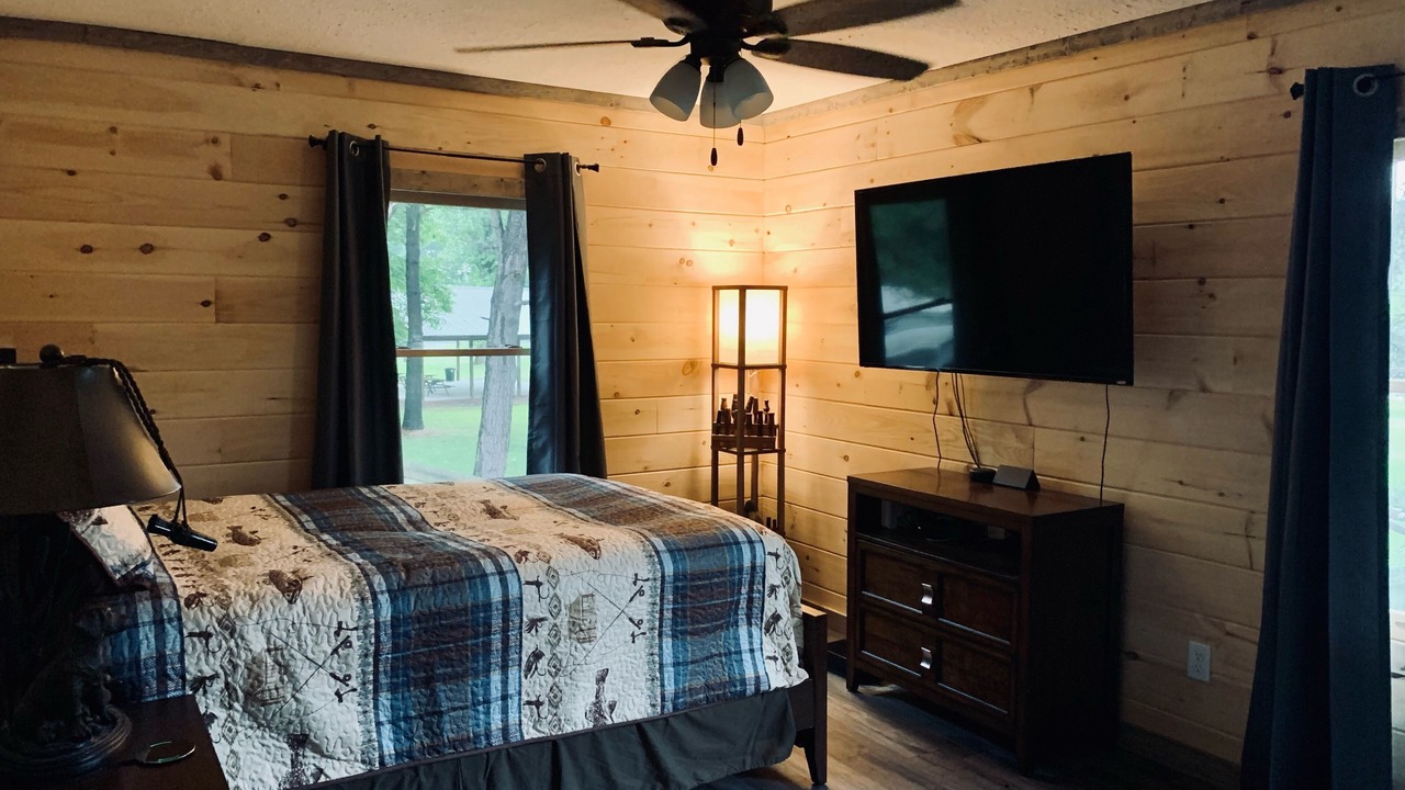 Photo of Bedroom in Heber Springs