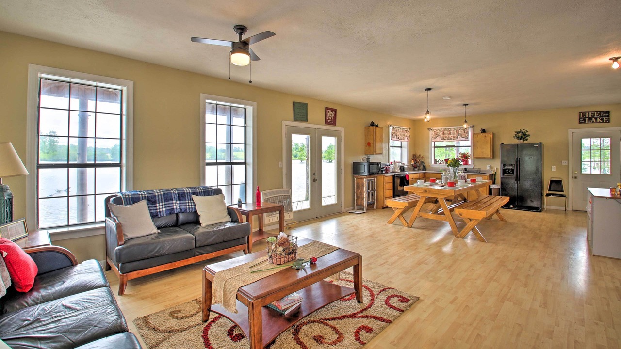 Photo of Livingroom in Nevada County