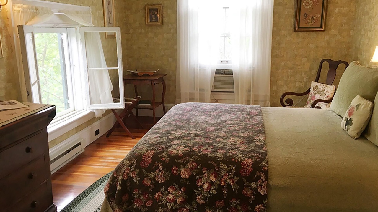 Photo of Bedroom in Geneseo