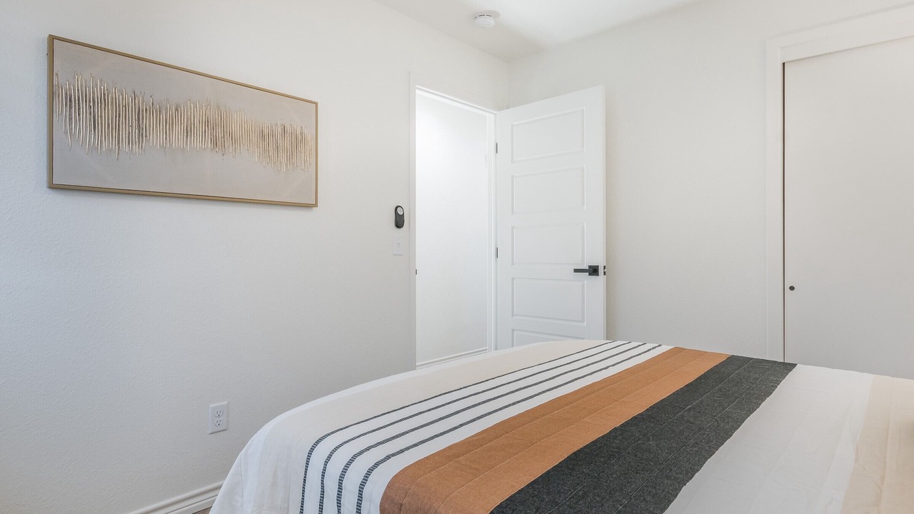 Photo of Bedroom in Dumas