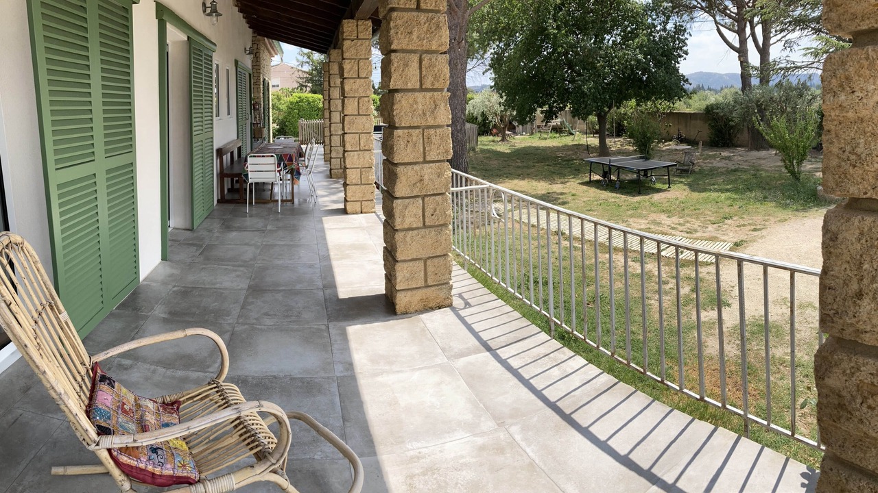 Photo of Patio Balcony in Pujaut