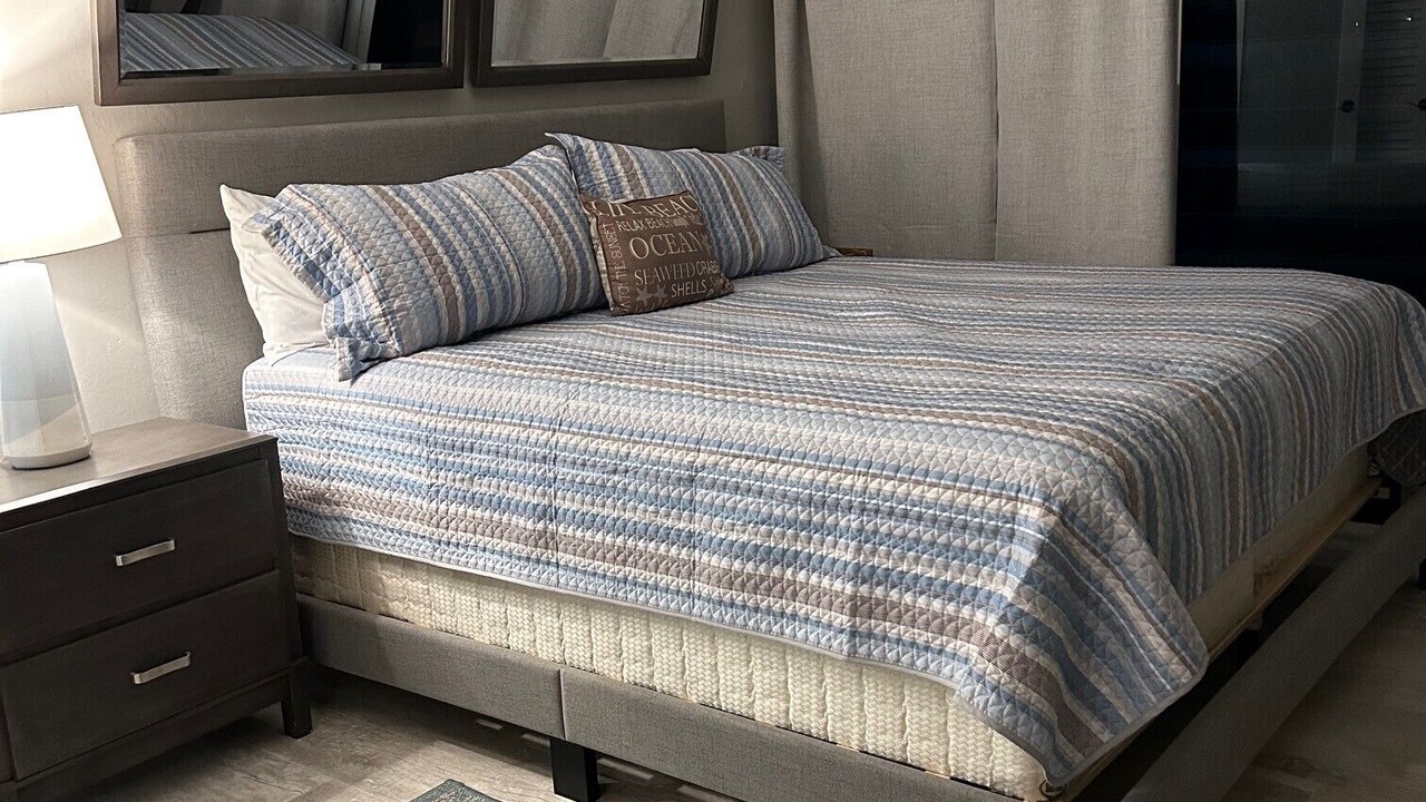 Photo of Bedroom in Galt Mile