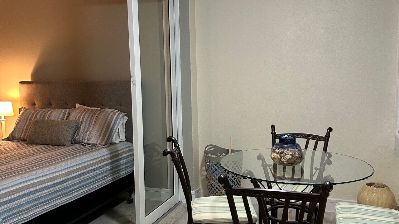 Photo of Bedroom in Galt Mile