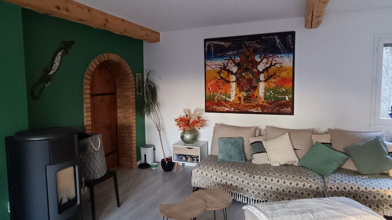 Photo of Livingroom in Brie-et-Angonnes