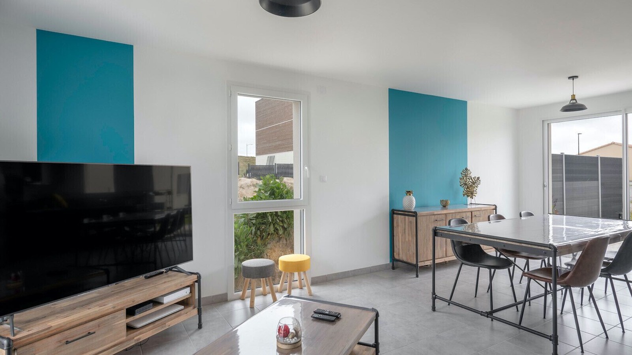 Photo of Livingroom in Saint-Michel-Chef-Chef