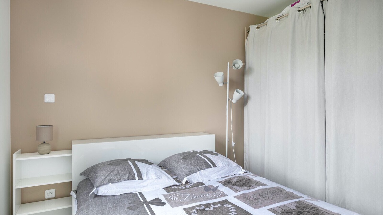 Photo of Bedroom in Saint-Michel-Chef-Chef