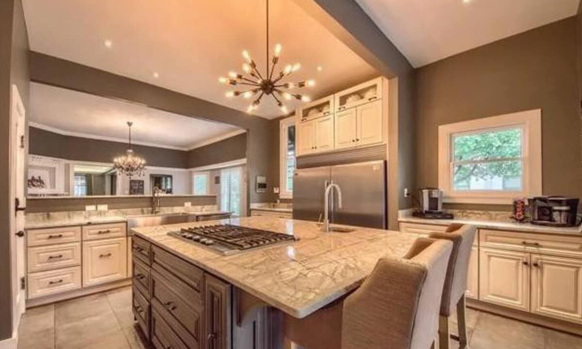 Photo of Bedroom in Midtown