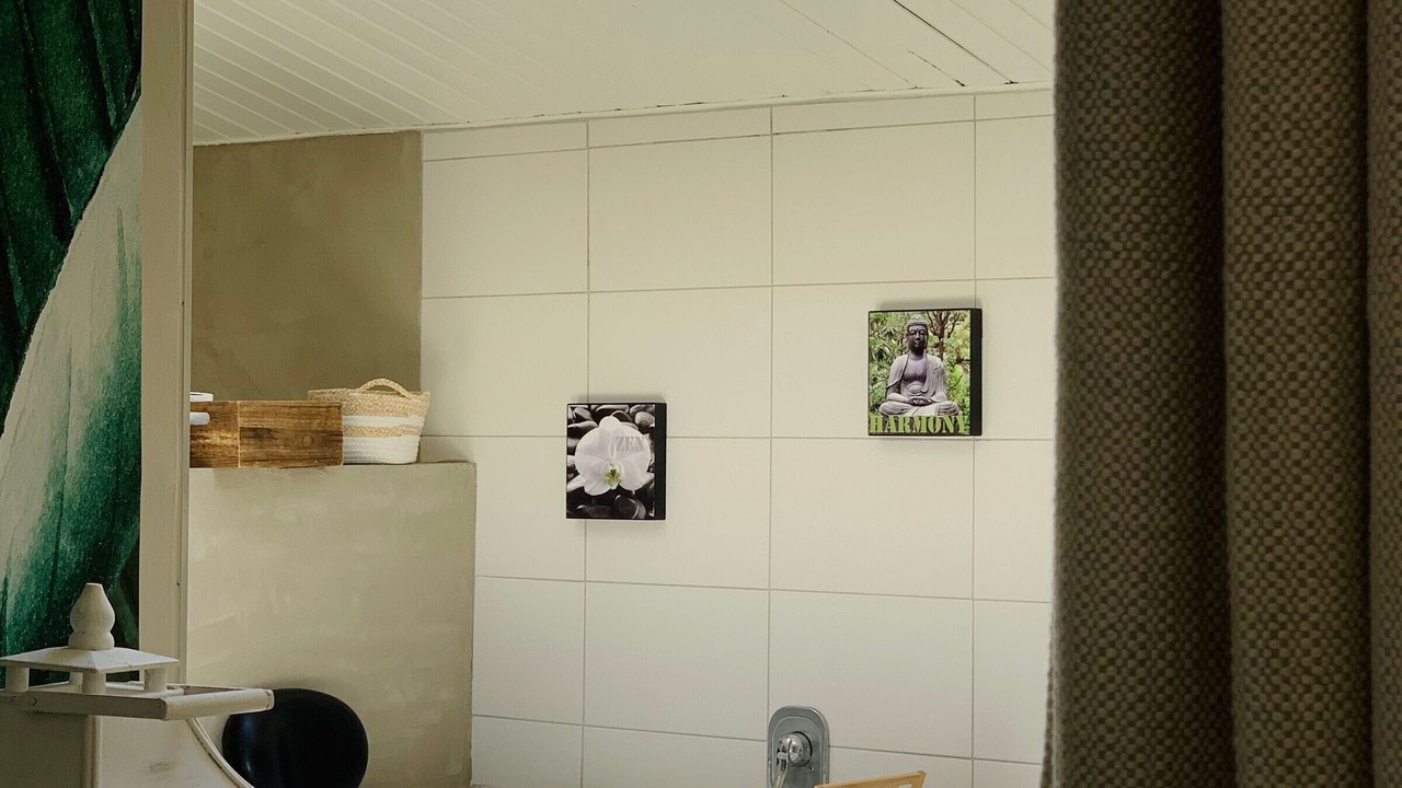 Photo of Bathroom in Sallertaine