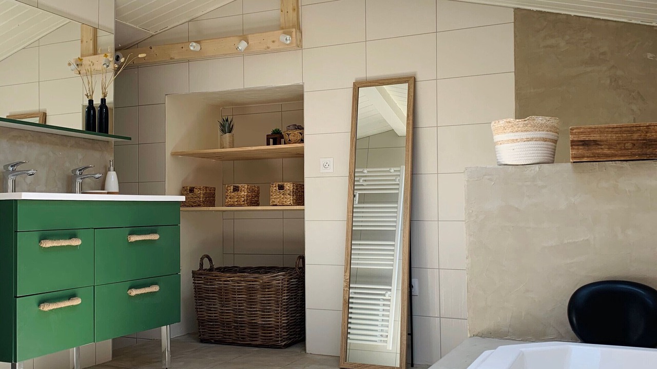 Photo of Bathroom in Sallertaine