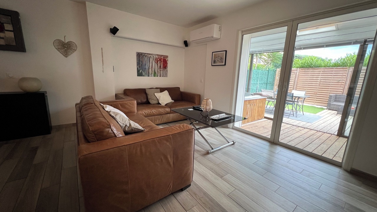 Photo of Livingroom in Le Lavandou