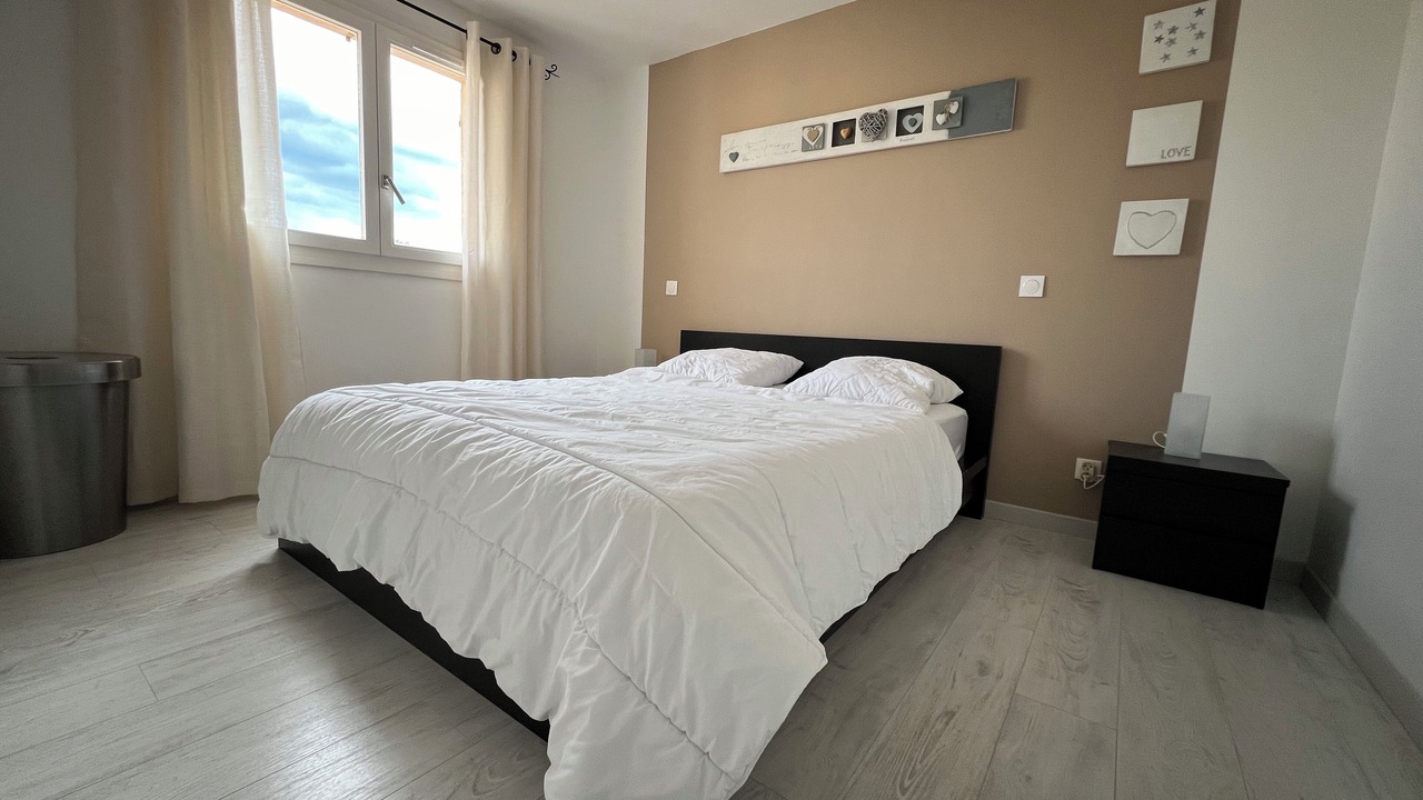 Photo of Bedroom in Le Lavandou