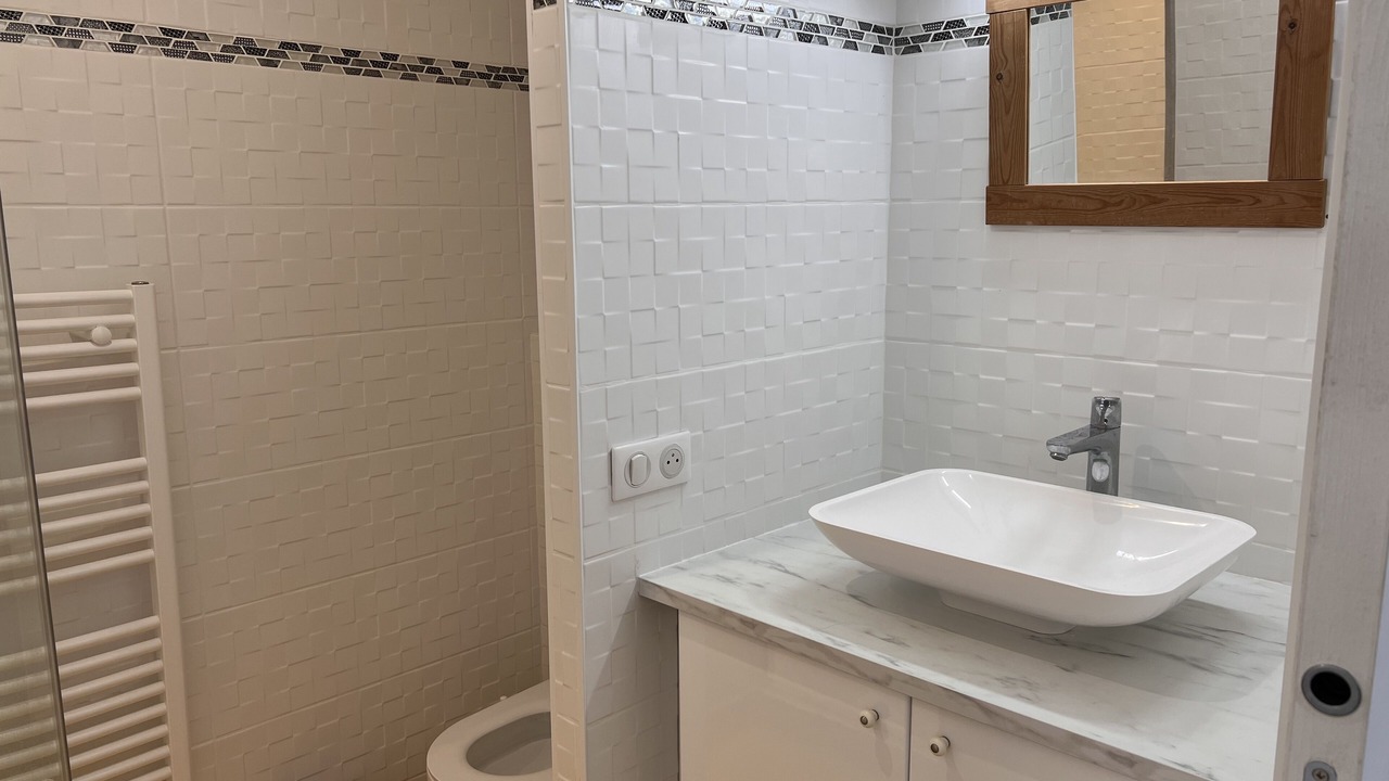 Photo of Bathroom in Saint-Just-Luzac