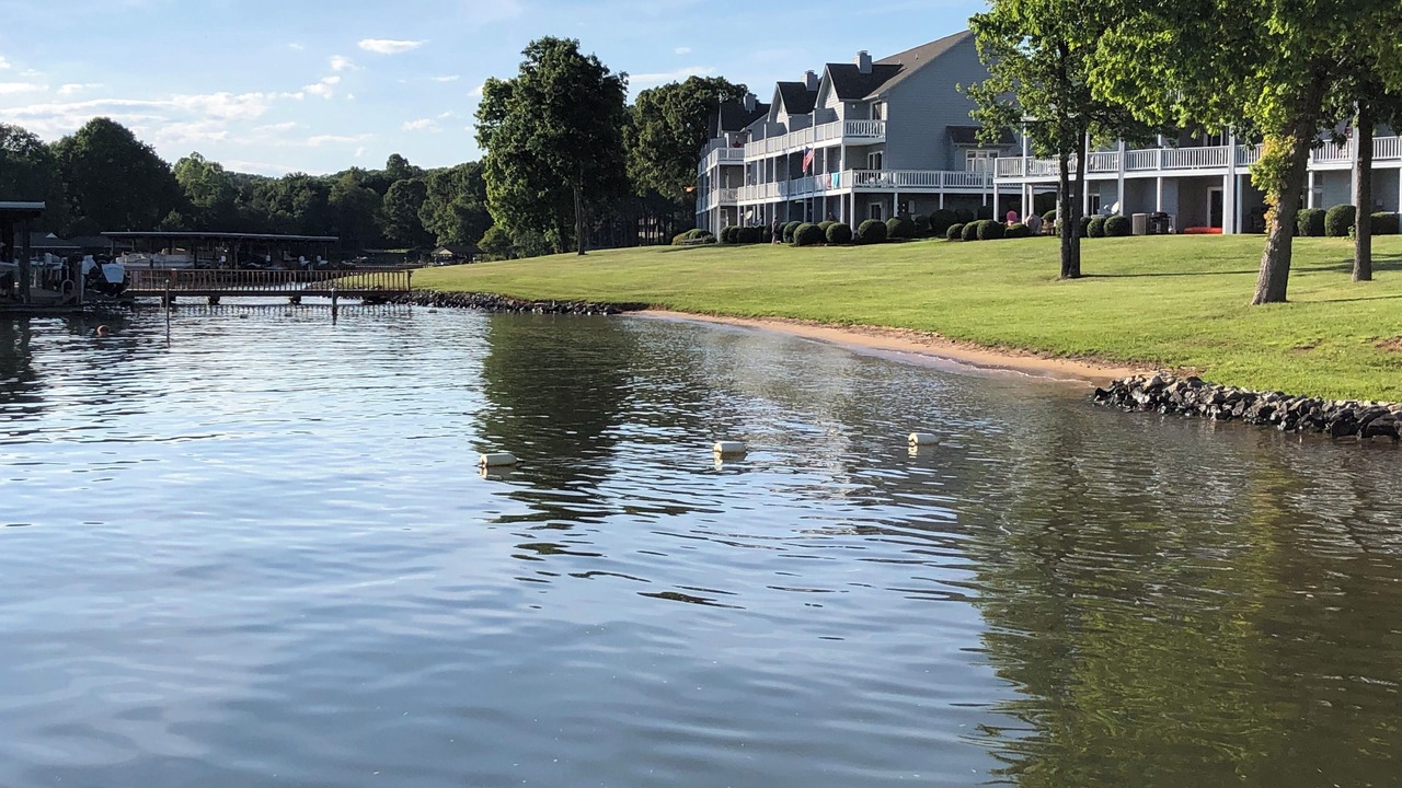 Photo of Others in Smith Mountain Lake