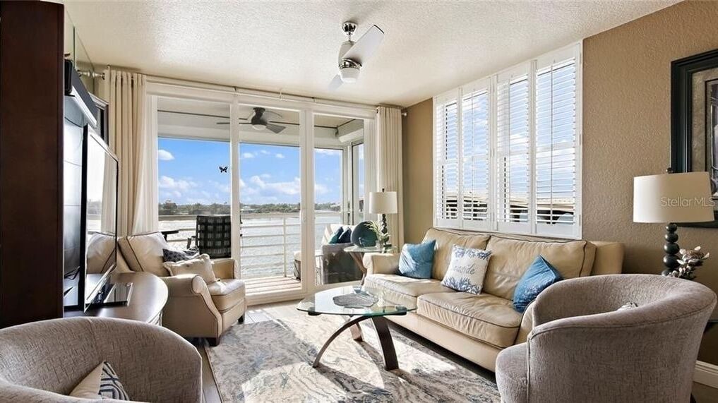 Photo of Livingroom in St. Petersburg