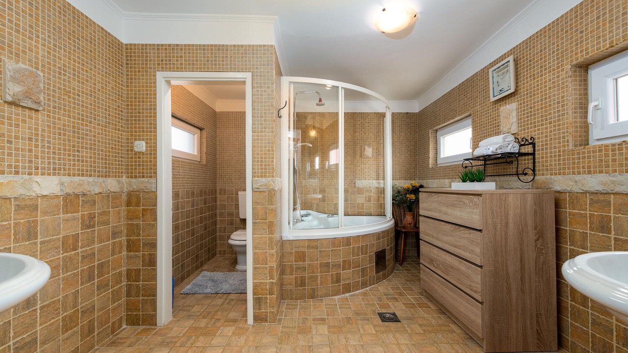 Photo of Bathroom in Sutomiscica