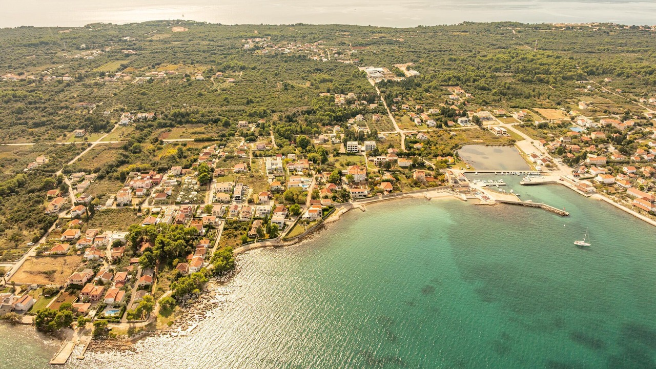 Photo of Others in Sutomiscica