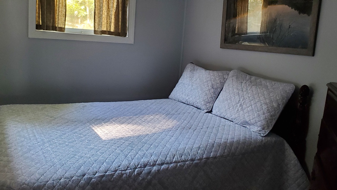 Photo of Bedroom in Douglas