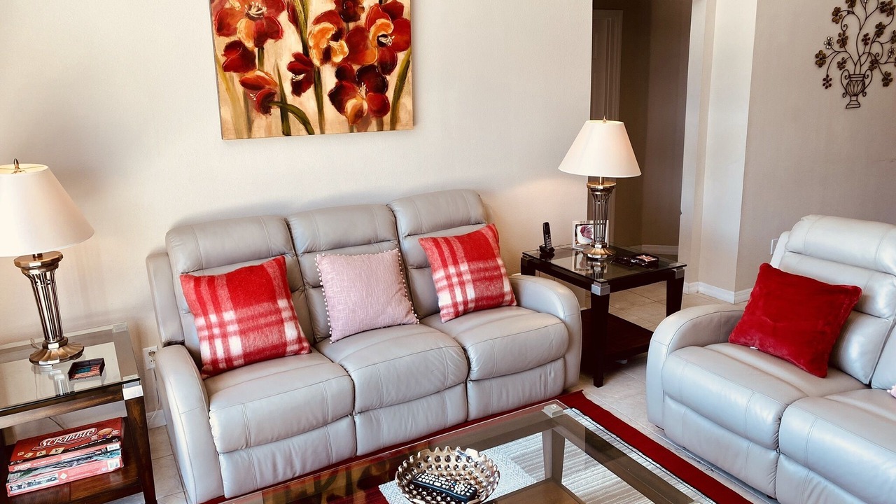 Photo of Livingroom in Seasons