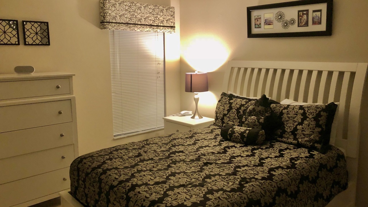 Photo of Bedroom in Seasons
