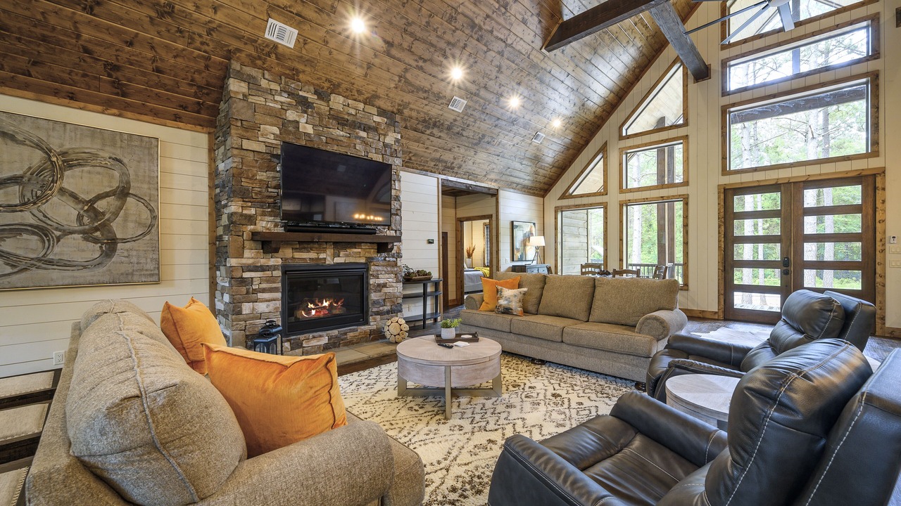 Photo of Livingroom in Hochatown