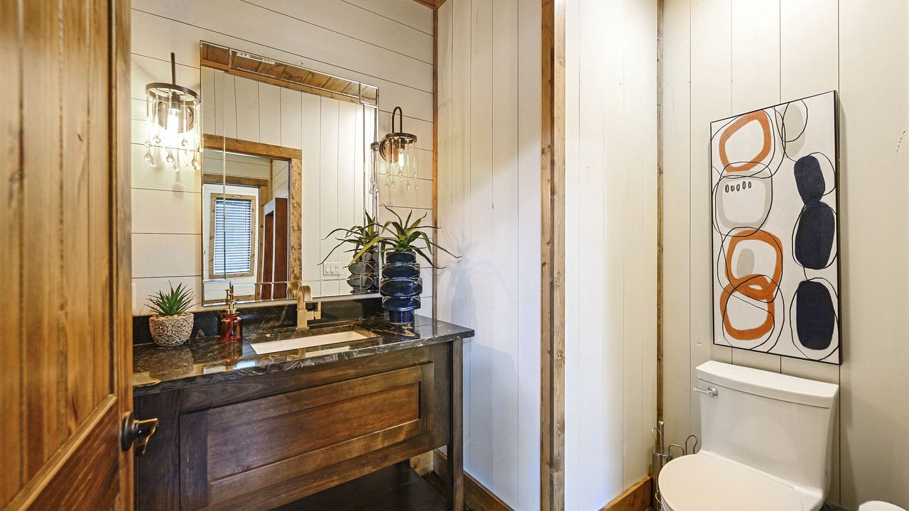 Photo of Bathroom in Hochatown