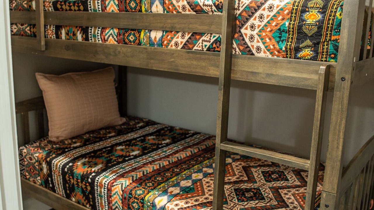 Photo of Bedroom in Uvalde