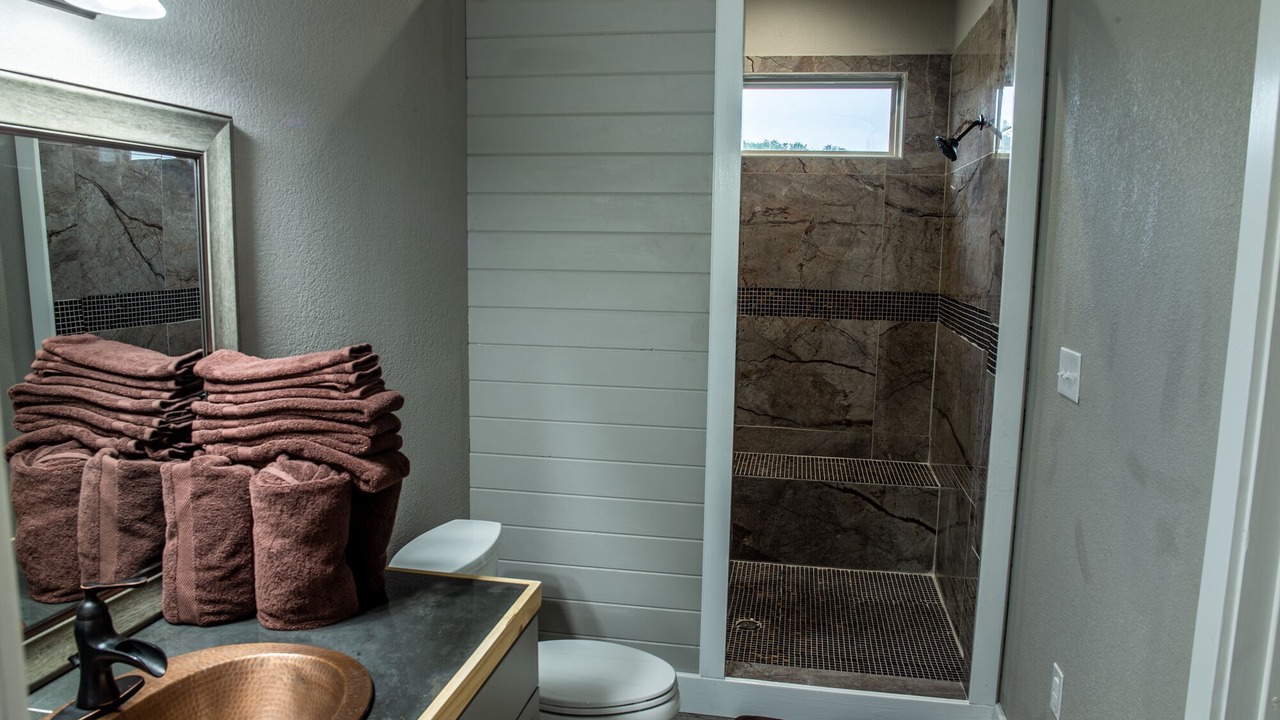 Photo of Bathroom in Uvalde