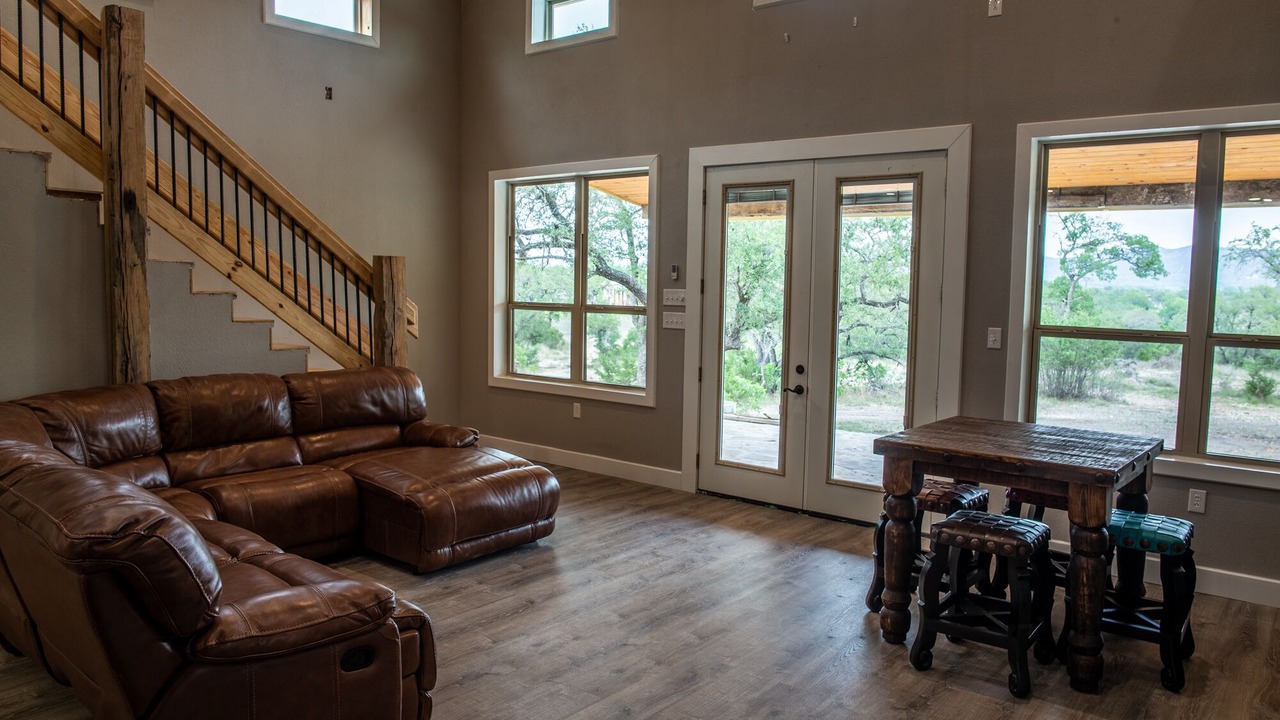 Photo of Livingroom in Uvalde