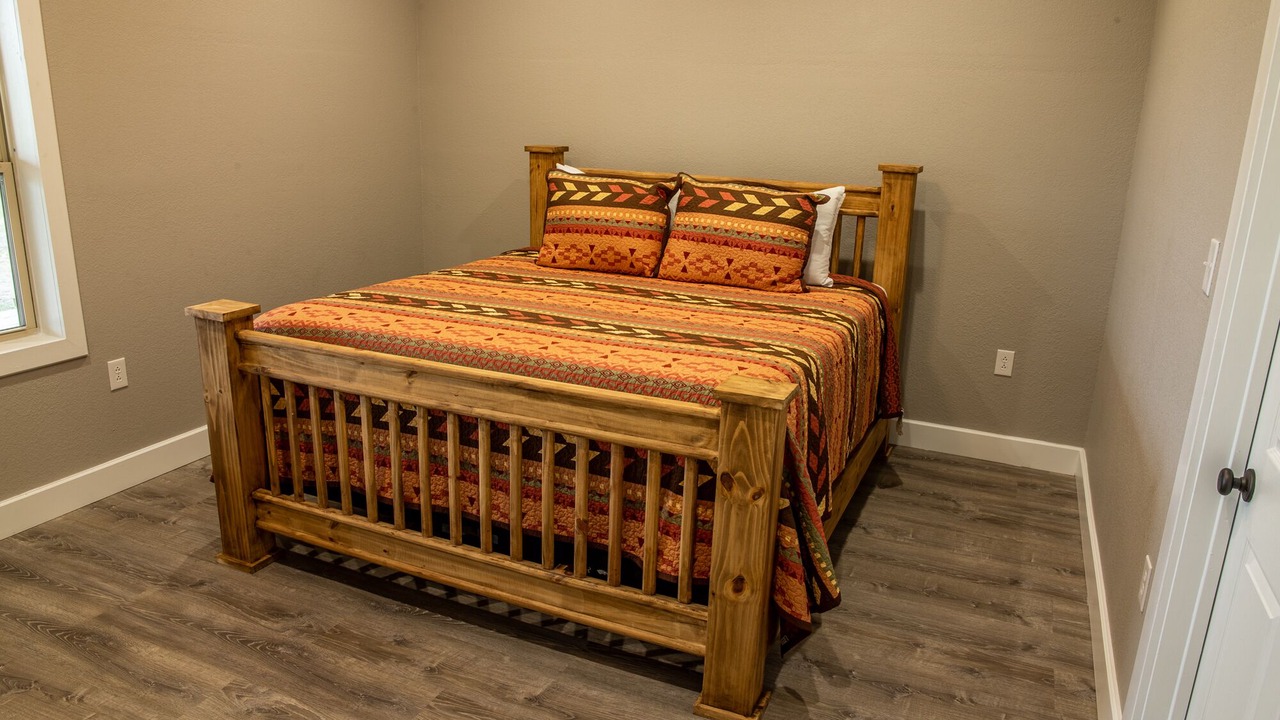 Photo of Bedroom in Uvalde