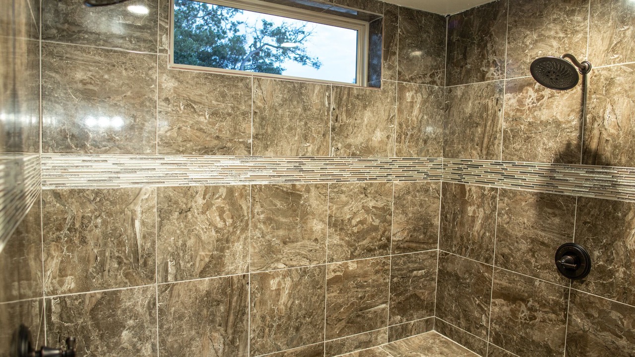 Photo of Bathroom in Uvalde