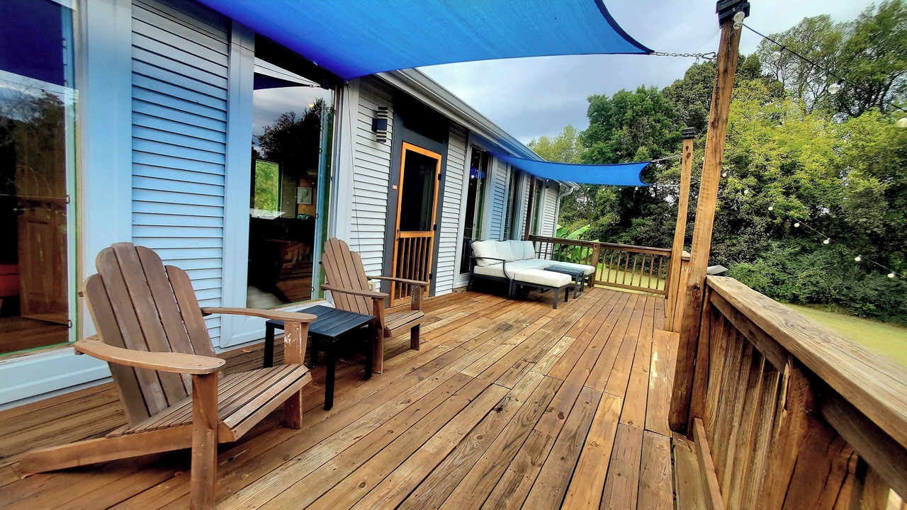 Photo of Others in Benton