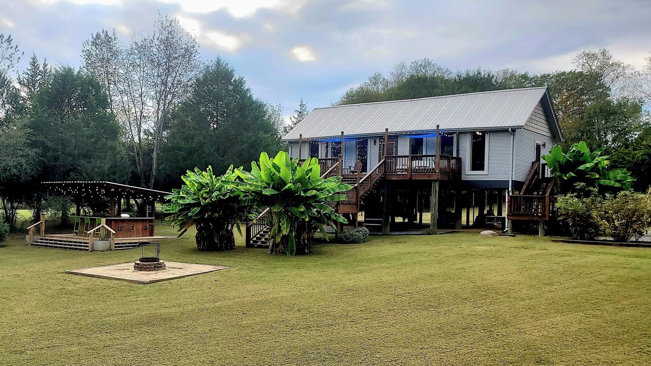 Photo of Others in Benton