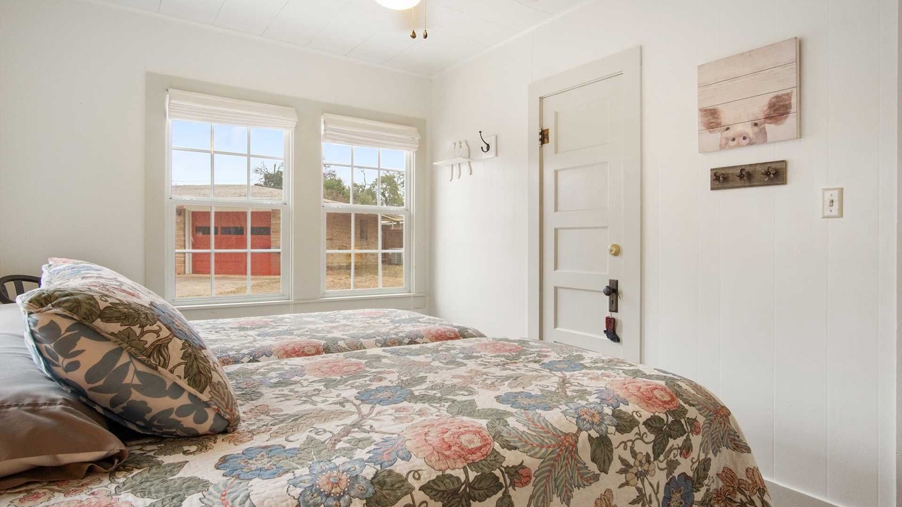 Photo of Bedroom in Bandera